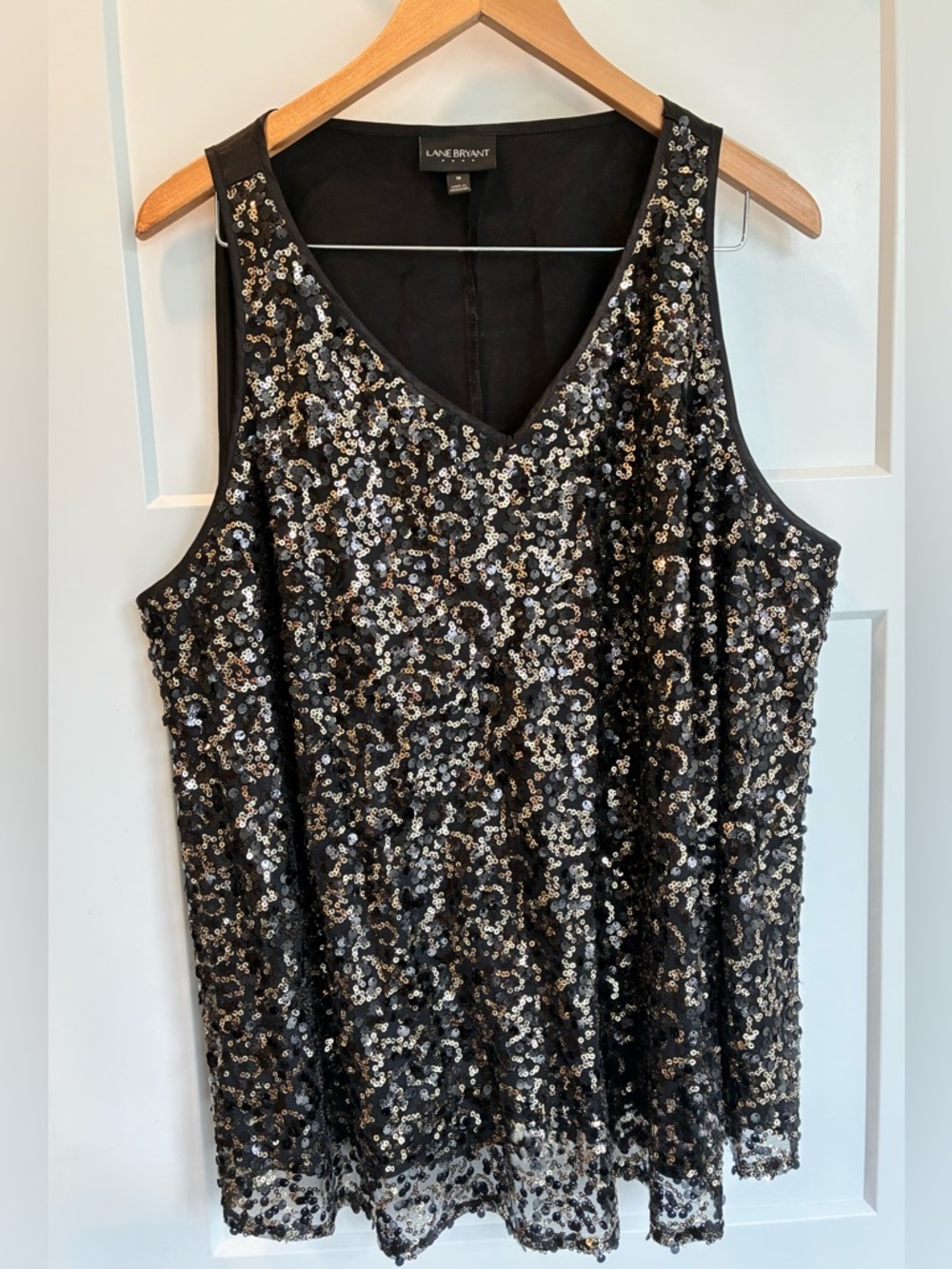 Lane Bryant Black Sequin V-Neck Tank satin back sleeveless top size 18